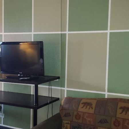 Manor Motel Minooka Ngoại thất bức ảnh