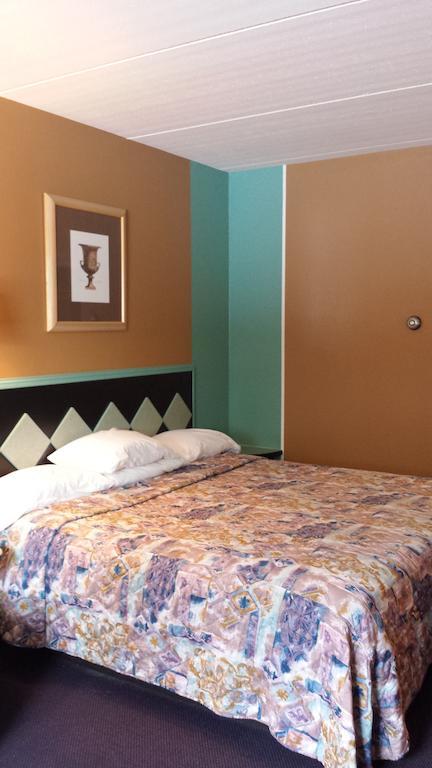 Manor Motel Minooka Ngoại thất bức ảnh